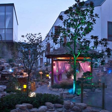 Scholars Shushan Hot Springs Resort Сучжоу Екстер'єр фото